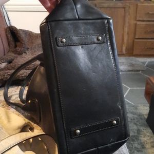 I LOVE THIS OLD DOONEY & BOURKE PURSE